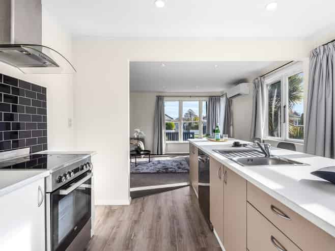 10 Camden Street, Northcote