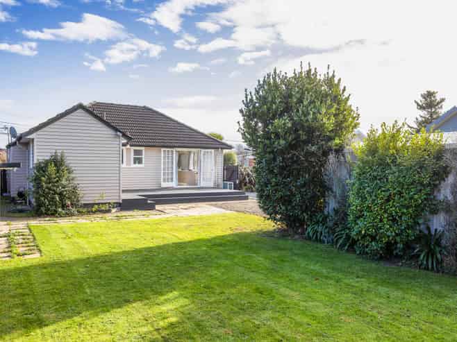 10 Camden Street, Northcote