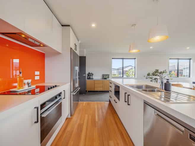 21 Te Kaeaea Crescent, Wallaceville