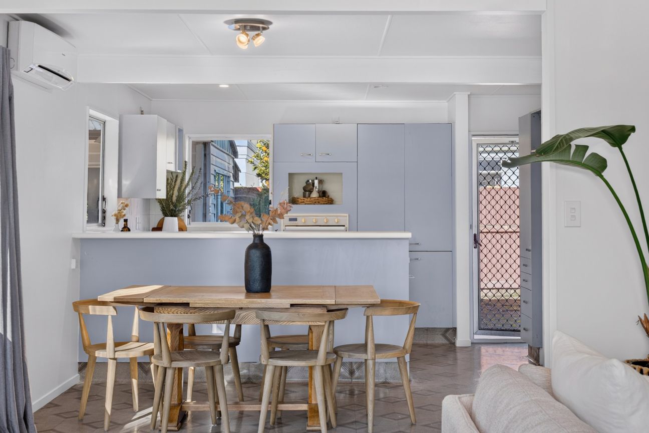 Four Bedrooms in the Heart of Greenmeadows – pohled 2