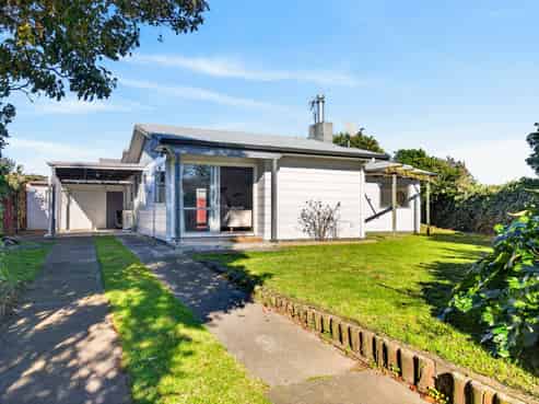 49 Tait Drive, Greenmeadows