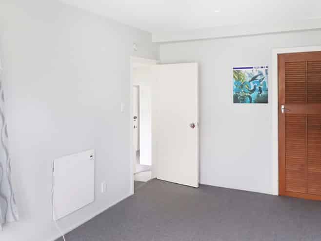 1/52 Lonsdale Crescent, Rongotai