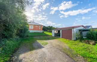 77 Luxmoore Road, Marchwiel