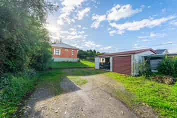 77 Luxmoore Road, Marchwiel