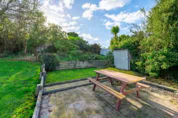 77 Luxmoore Road, Marchwiel