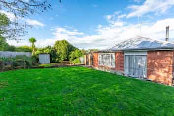 77 Luxmoore Road, Marchwiel