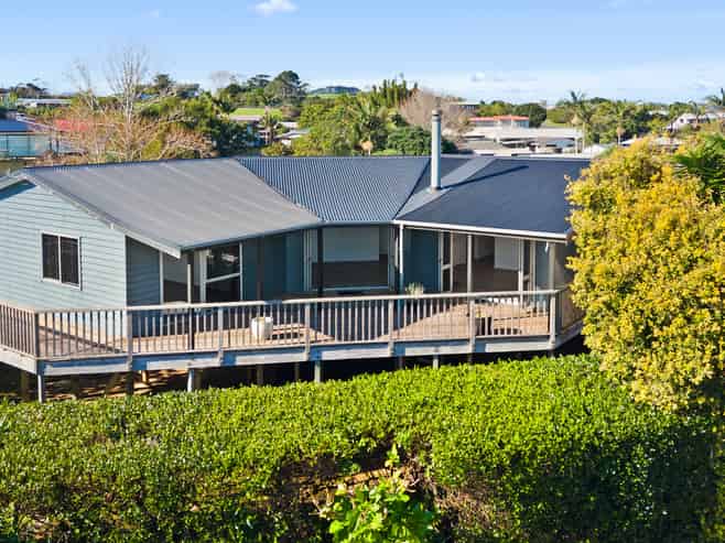 10 Fairwinds Place, Hihi