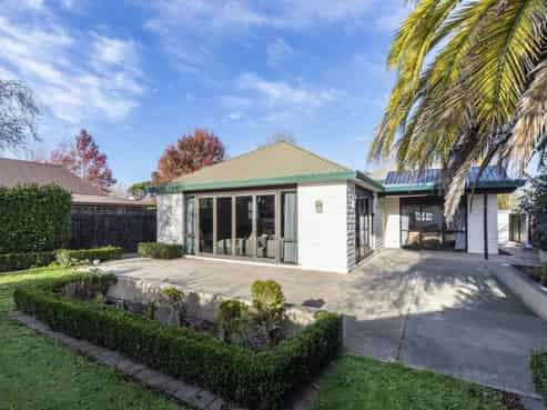 52 Parkstone Avenue, Ilam