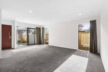 41D Kingdale Road, Henderson