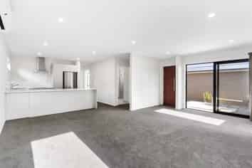 41D Kingdale Road, Henderson