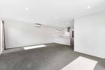 41D Kingdale Road, Henderson