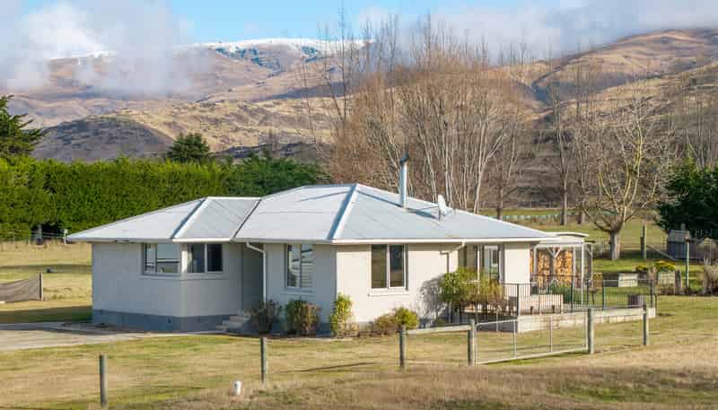 1230 & 1228 Alexandra-Fruitlands Road, Alexandra