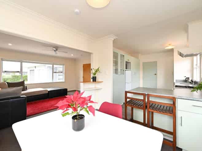 1/27 Coverdale Street, Onekawa