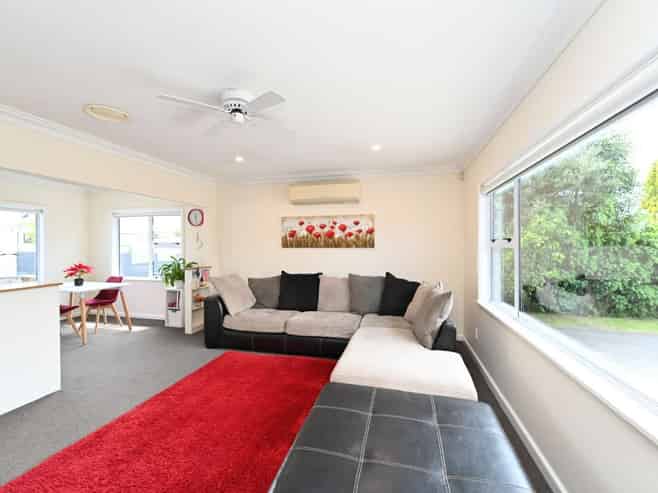 1/27 Coverdale Street, Onekawa