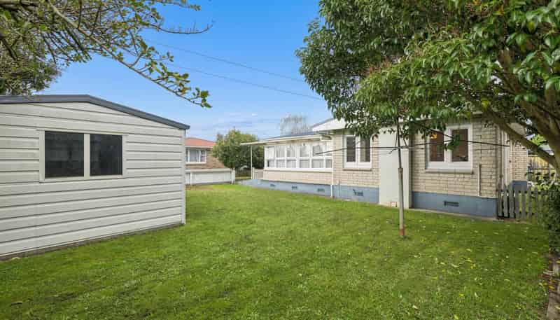75 Clevedon Road, Papakura