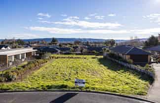 26 Elizabeth Avenue, East Taieri