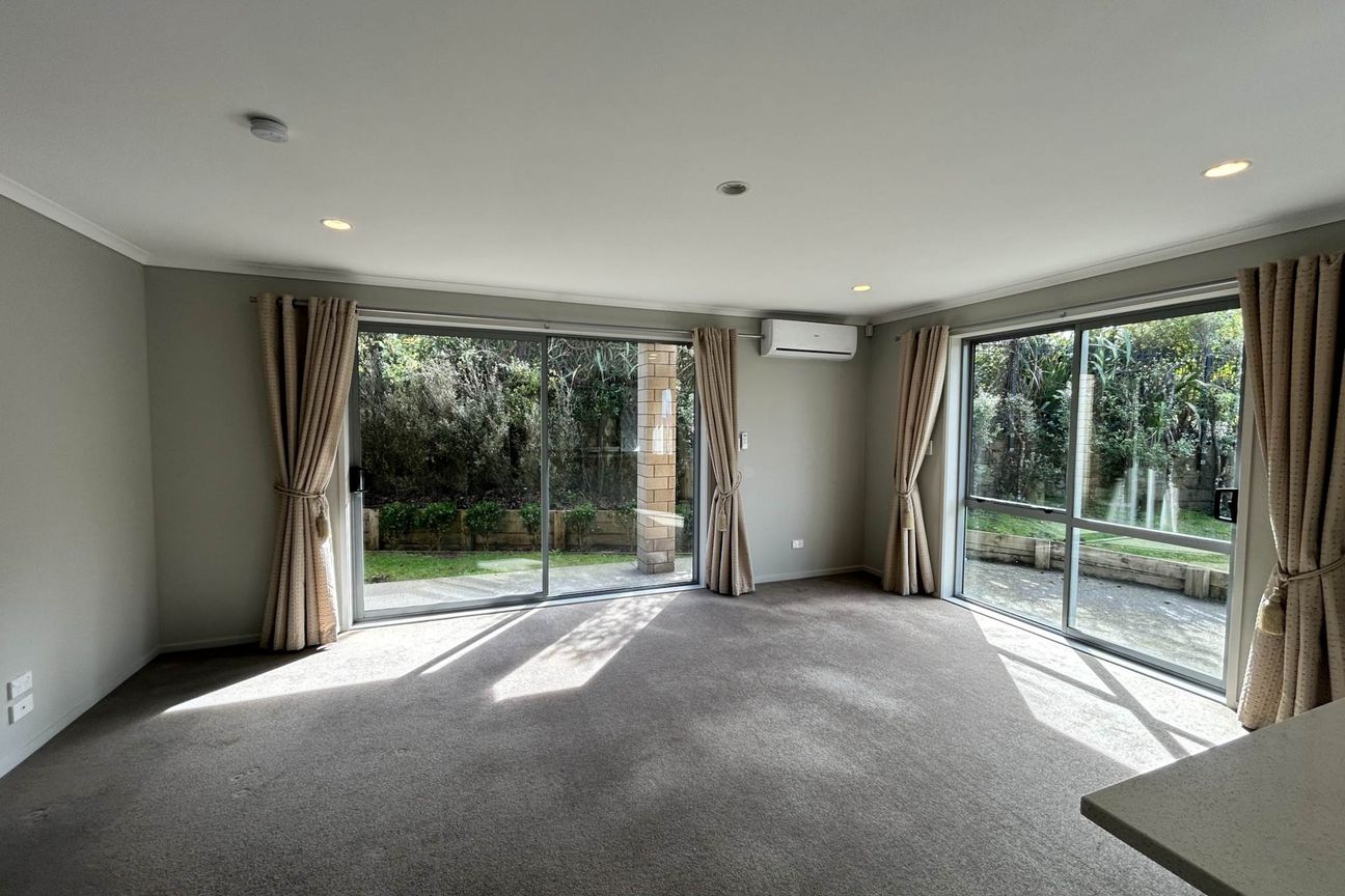 Your Peaceful Orewa Family Retreat - Vista 3