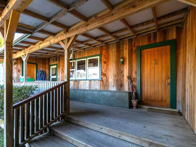 589 Gladstone Road, Gladstone