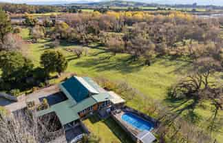 589 Gladstone Road, Gladstone