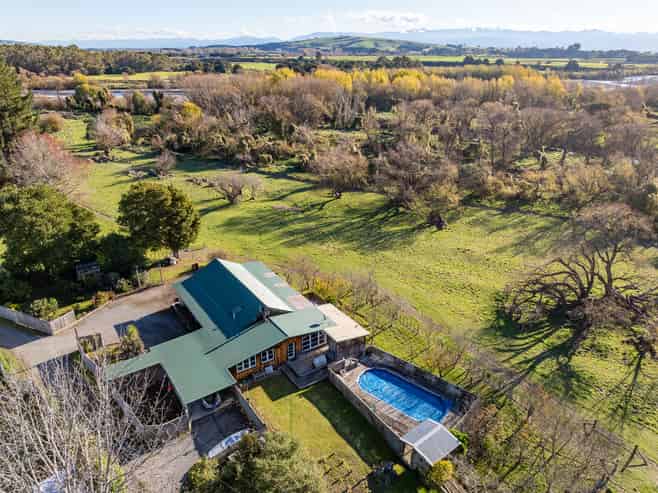 589 Gladstone Road, Gladstone