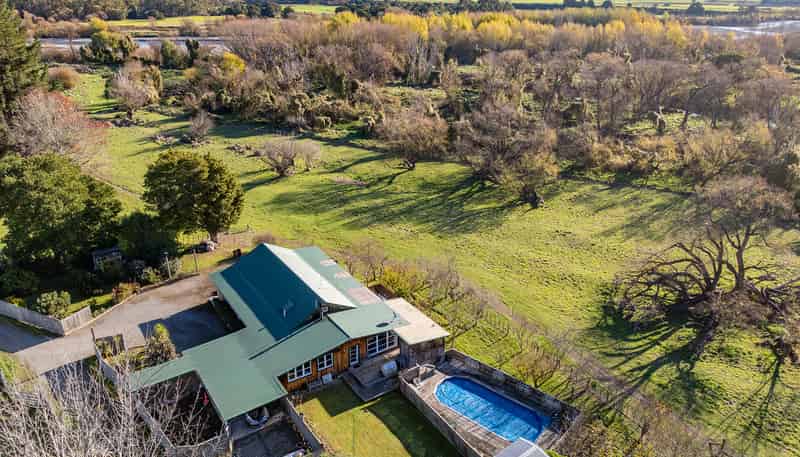 589 Gladstone Road, Gladstone