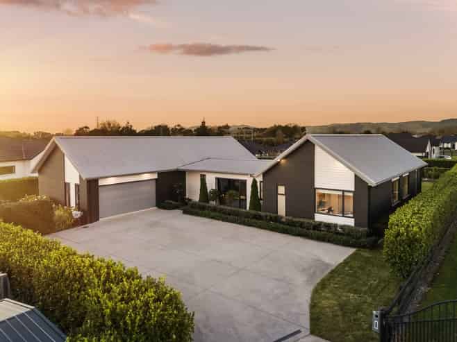 20 Mike Smith Drive, Cambridge