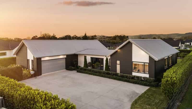 20 Mike Smith Drive, Cambridge
