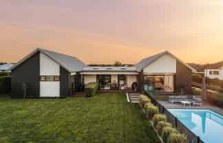 20 Mike Smith Drive, Cambridge