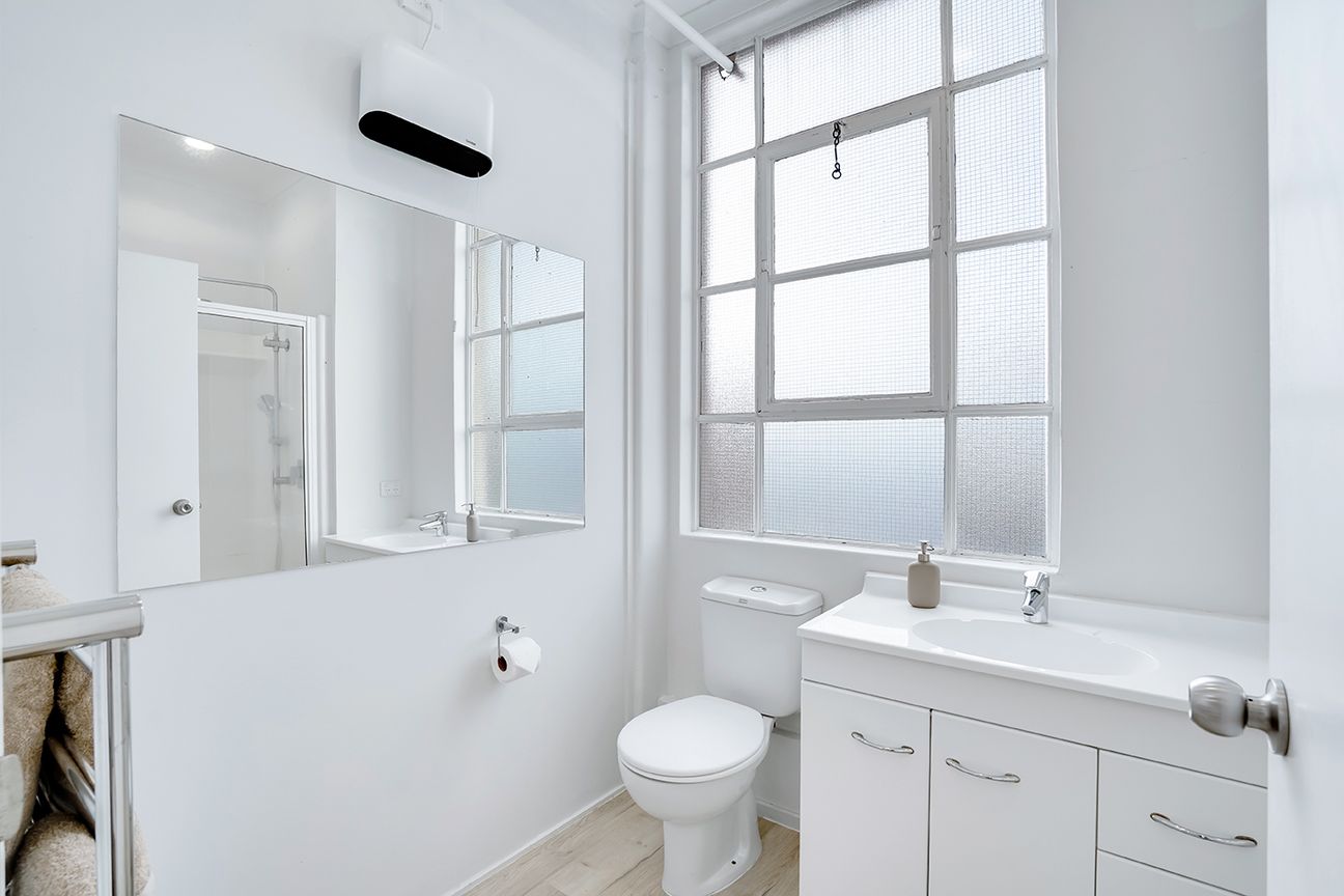 Premier Apartment in the Heart of Hamilton! - Więcej