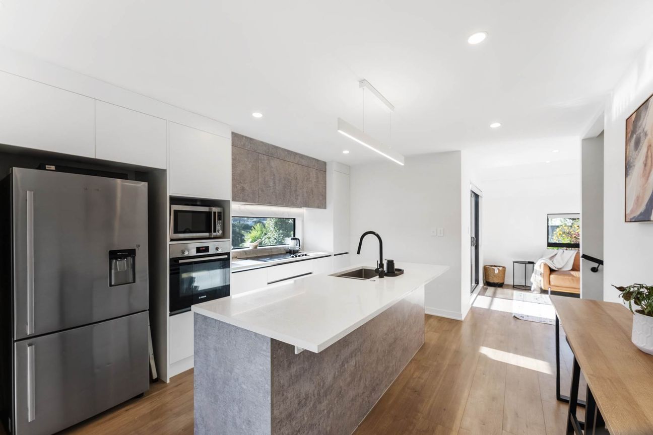Split-Level Perfection with Sherwood Park Views! - Mehr