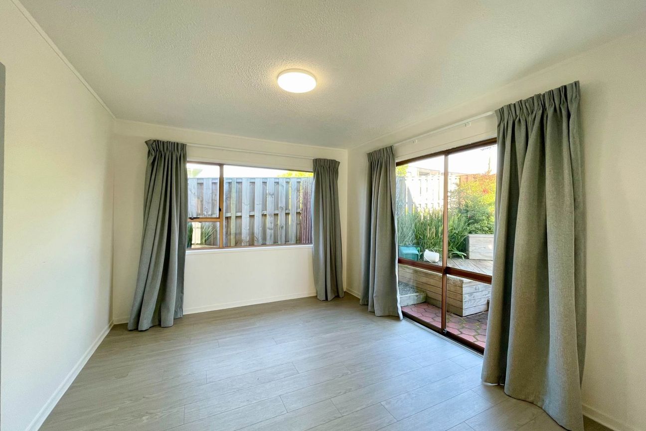 3 Bed 2 Bath Family Home in Ellerslie - Vista 6