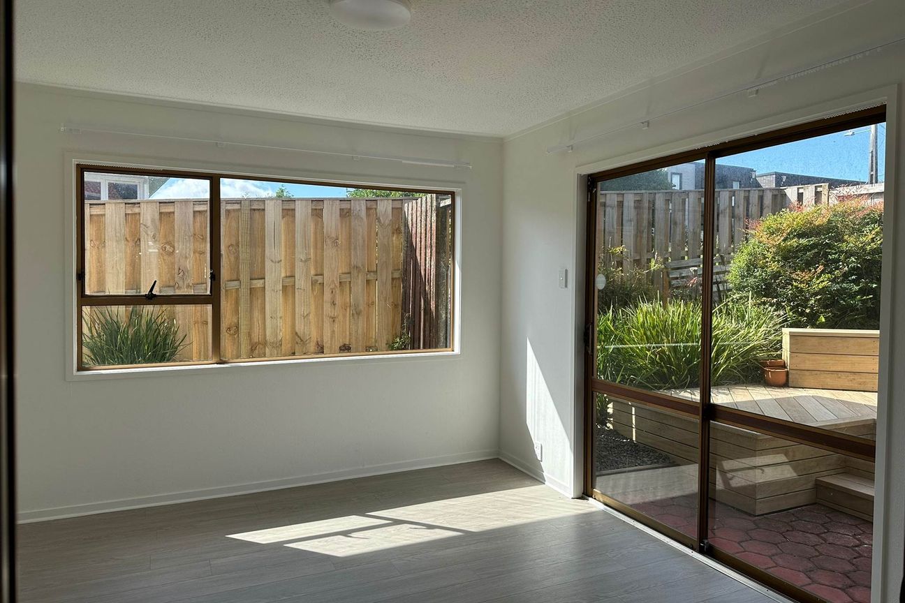 3 Bed 2 Bath Family Home in Ellerslie - Bild 3