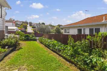 17 Faram Place, Massey