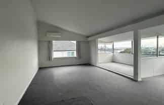 27 Ngaiwi Street, Orakei