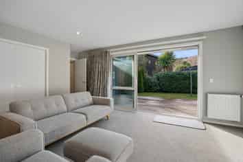 64 Risinghurst Terrace, Lower Shotover