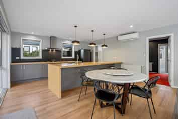 64 Risinghurst Terrace, Lower Shotover