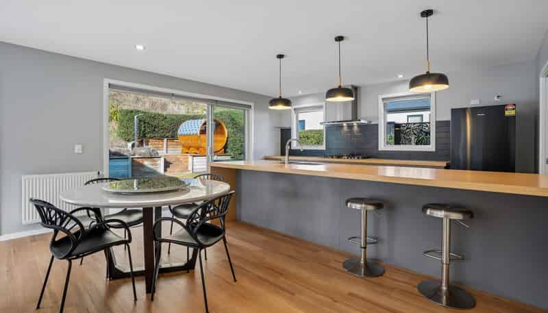 64 Risinghurst Terrace, Lower Shotover