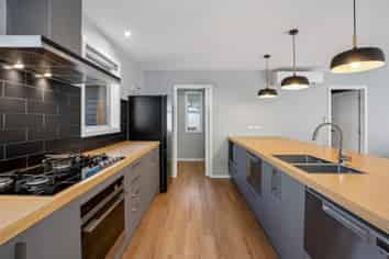 64 Risinghurst Terrace, Lower Shotover