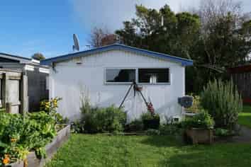 61 Alexander Rd, Raumati Beach
