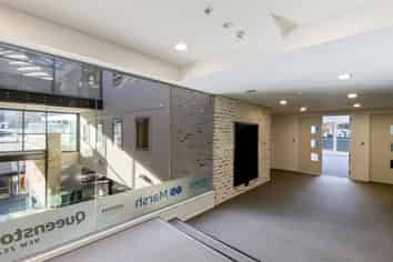Boutique 56sqm Office Mountaineer