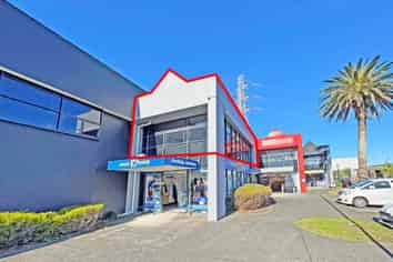FIRST FLOOR OFFICE FOR LEASE
