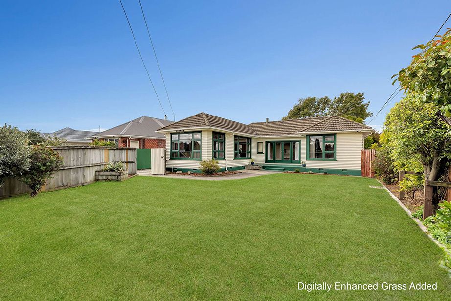 Pets welcome, family home in Hoon Hay - Bild 2