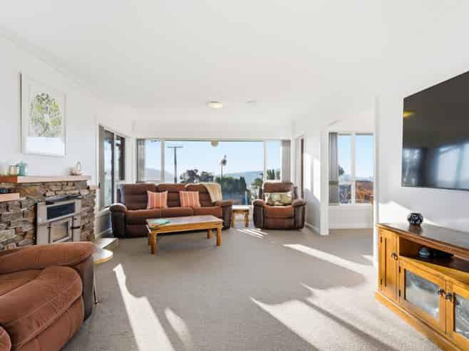 69 Earls Road, Saint Clair