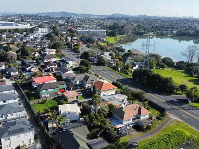 103 Waipuna Road, Mount Wellington