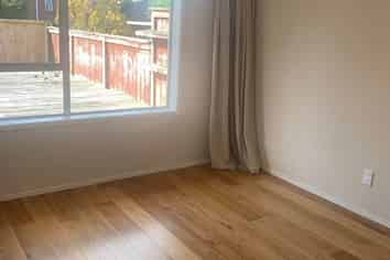 1/17 Hedge Row, Sunnyhills