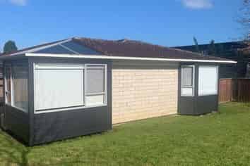 1/17 Hedge Row, Sunnyhills