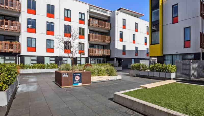 601/22 Library Lane, Albany