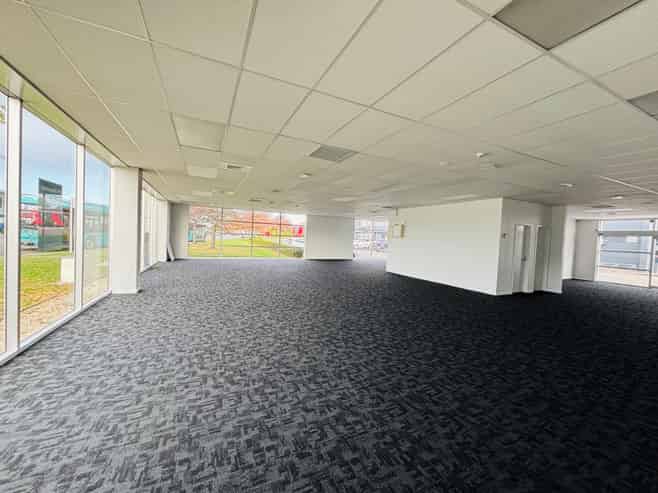 Office, Retail or Medical - 264 sqm in Burnside