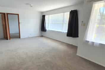 8C Fairleigh Ave, Mount Albert