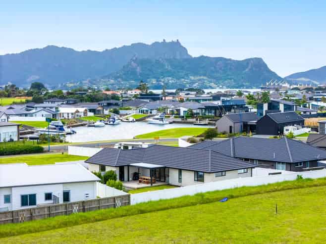 8 Matariki Drive, One Tree Point